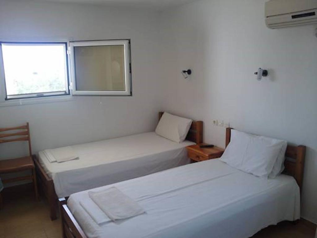 Foivos Hotell Loutrá Edipsoú Eksteriør bilde